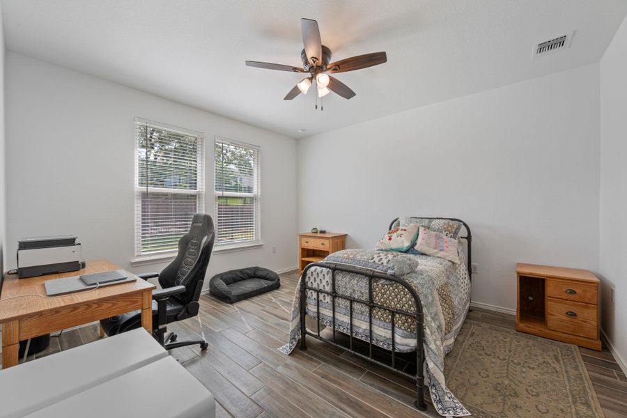 Furnished interior view inside a new home in Sun City Texas, Georgetown (Image 16).