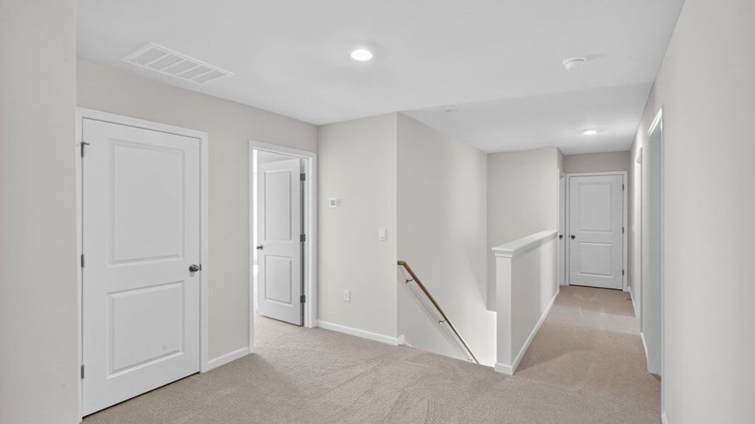 Spacious, unfurnished interior of a new home in Olive Branch, Clayton (Image 14).