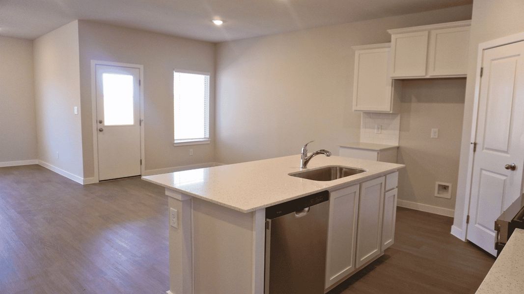 Furnished interior view inside a new home in London Towne, Corpus Christi (Image 5).