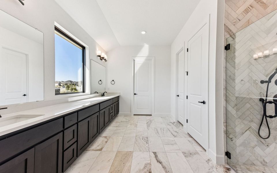 Furnished interior view inside a new home in Kissing Tree, San Marcos (Image 3).