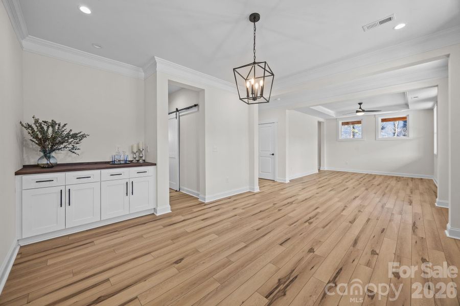 Spacious, unfurnished interior of a new home in , Salisbury (Image 21).