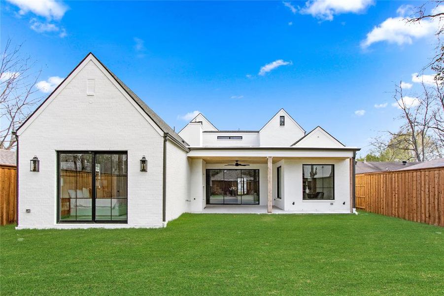 Exterior details and patio area of a home in , Dallas (Image 25).