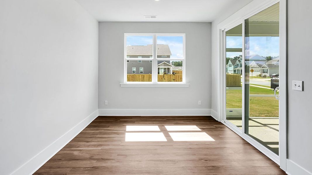 Spacious, unfurnished interior of a new home in The Haven at Indigo Preserve, Leland (Image 13).