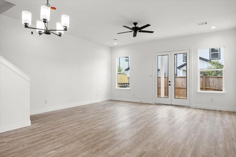 Spacious, unfurnished interior of a new home in , Houston (Image 24).