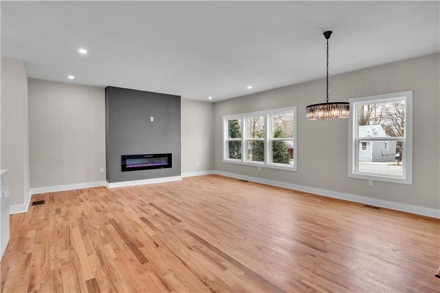 Spacious, unfurnished interior of a new home in , Atlanta (Image 31).