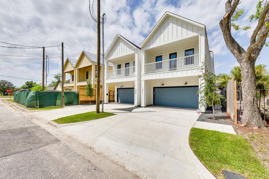 Front exterior of a new home in , Houston, TX, highlighting curb appeal (Image 2).