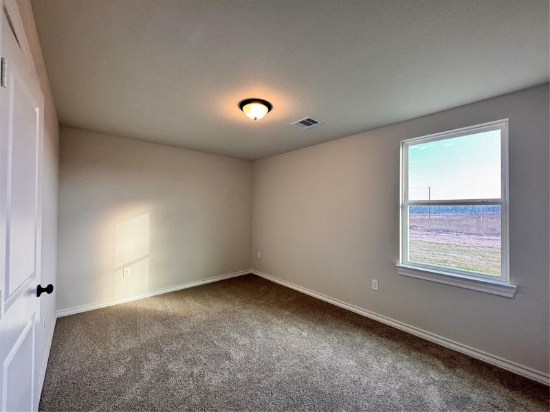 Spacious, unfurnished interior of a new home in , Splendora (Image 10).