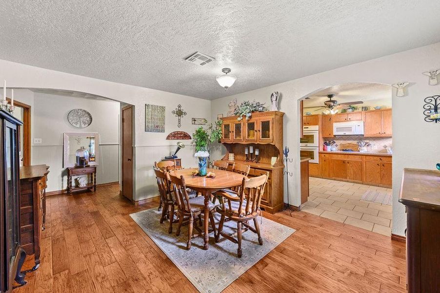 Furnished interior view inside a new home in , Quitman (Image 5).