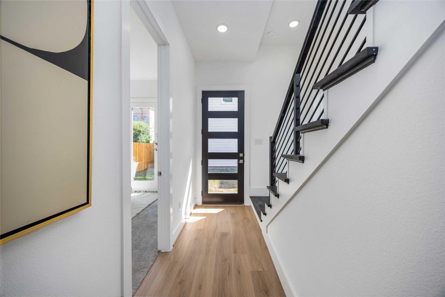 Spacious, unfurnished interior of a new home in , Houston (Image 17).