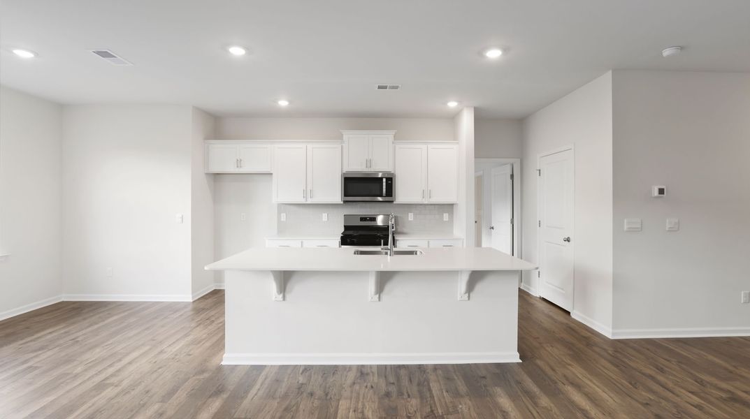 Furnished interior view inside a new home in Hunters Ridge, Woodruff (Image 6).