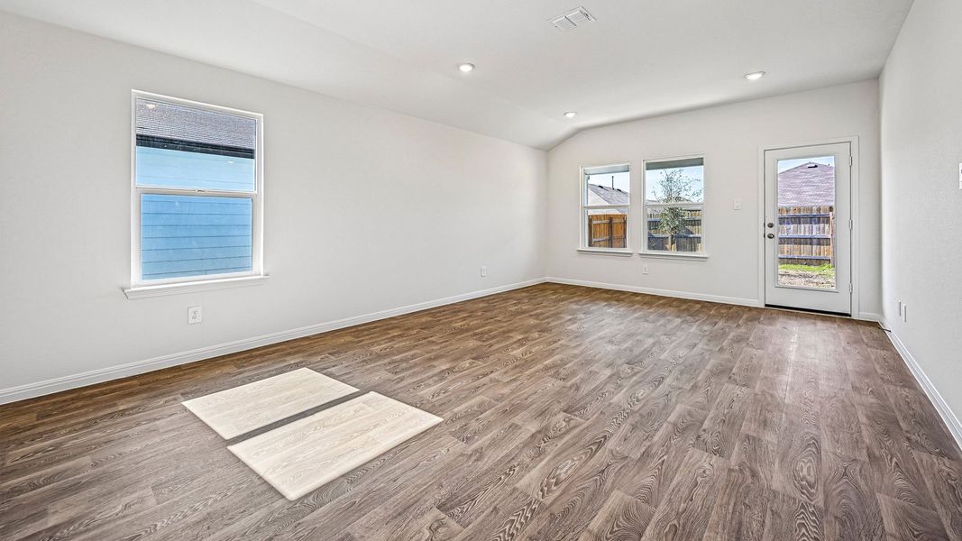Spacious, unfurnished interior of a new home in Southgrove, Kyle (Image 21).