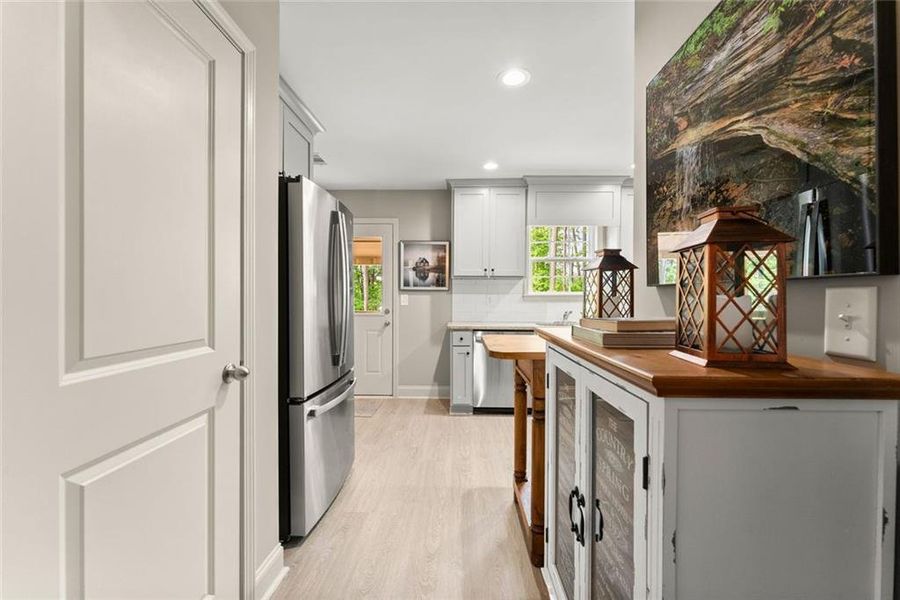 Furnished interior view inside a new home in , Clermont (Image 34).