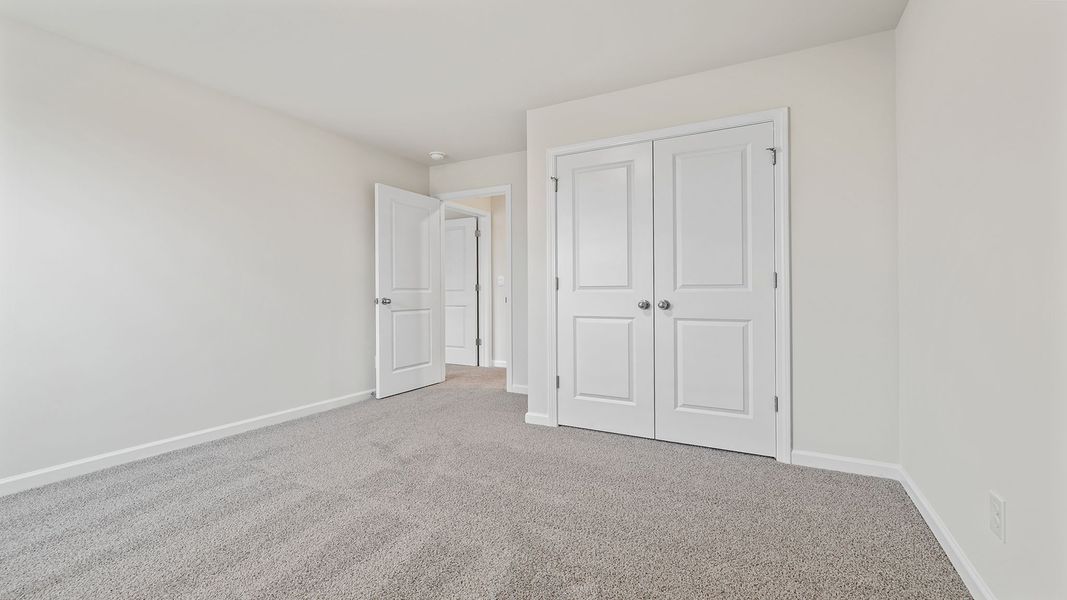 Spacious, unfurnished interior of a new home in Cedar Gap, Fountain Inn (Image 21).