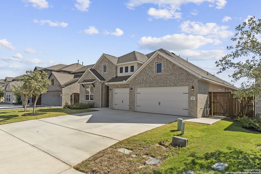 Image 32 of a home in Stillwater Ranch 45'.