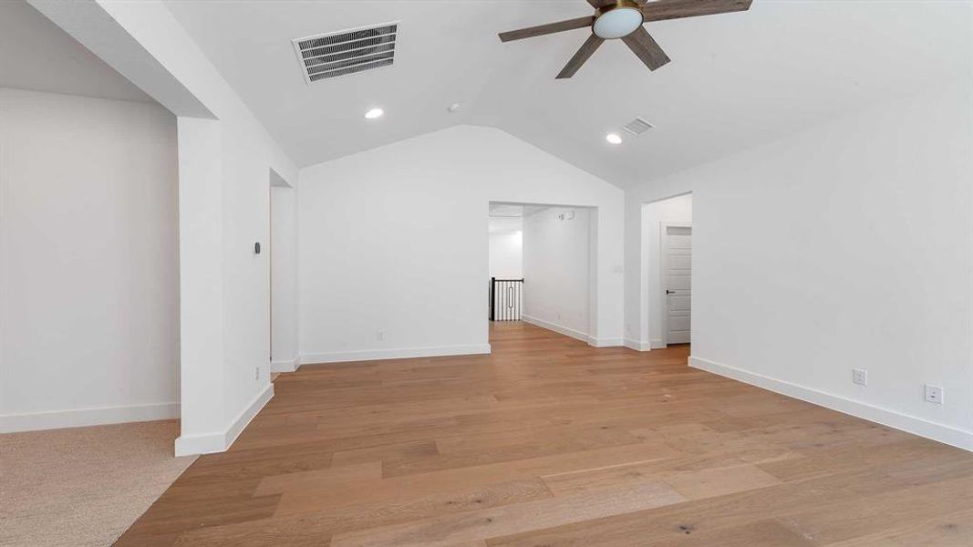 Spacious, unfurnished interior of a new home in Fields 60', Frisco (Image 24). Spacious, unfurnished interior of a new home in Fields 60', Frisco (Image 24).