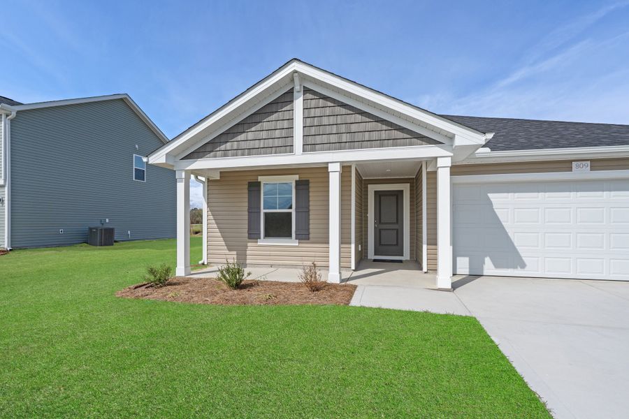 4br New Home in Conway, SC.  - Slide 3