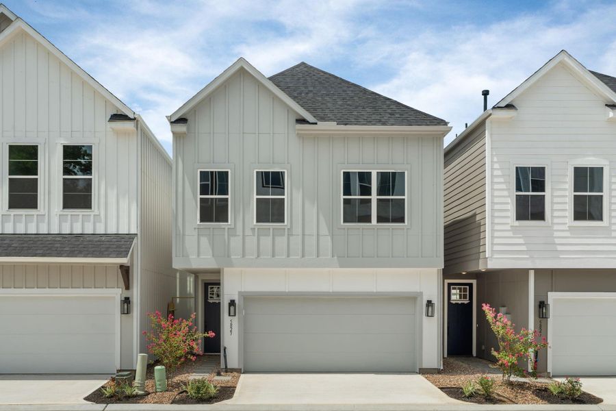 Front exterior of a new home in , Houston, TX, highlighting curb appeal (Image 28).
