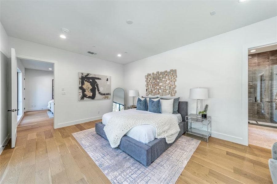 Furnished interior view inside a new home in , Dallas (Image 7). Furnished interior view inside a new home in , Dallas (Image 7).