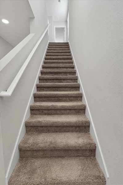 Spacious, unfurnished interior of a new home in Pasadena Point, Wesley Chapel (Image 27). Spacious, unfurnished interior of a new home in Pasadena Point, Wesley Chapel (Image 27).