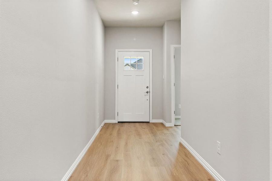 Spacious, unfurnished interior of a new home in Trails of Fossil Creek, Fort Worth (Image 18). Spacious, unfurnished interior of a new home in Trails of Fossil Creek, Fort Worth (Image 18).