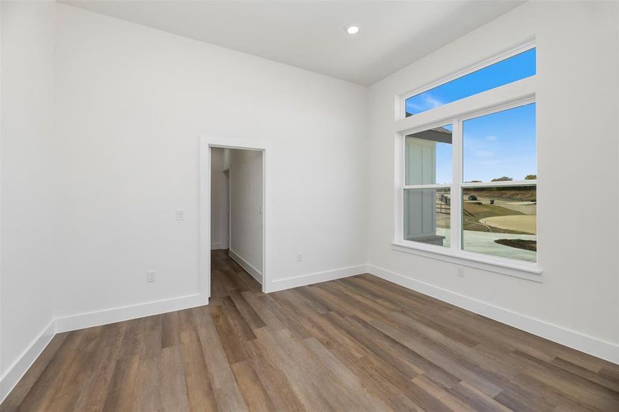 Spacious, unfurnished interior of a new home in , Princeton (Image 36).