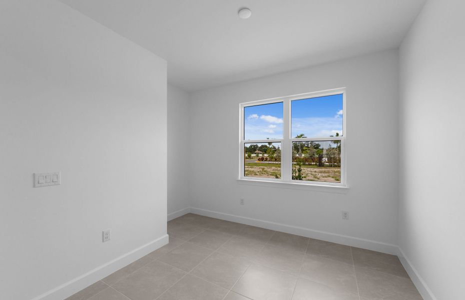 Spacious, unfurnished interior of a new home in Shores at Stillwater, Englewood (Image 22).