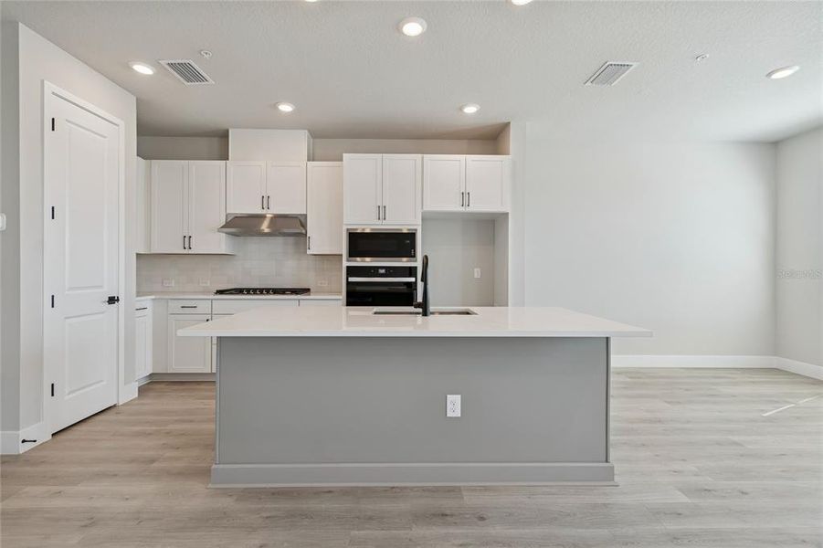 Furnished interior view inside a new home in Emerald Landing at Waterside at Lakewood Ranch – Towns, Sarasota (Image 8).