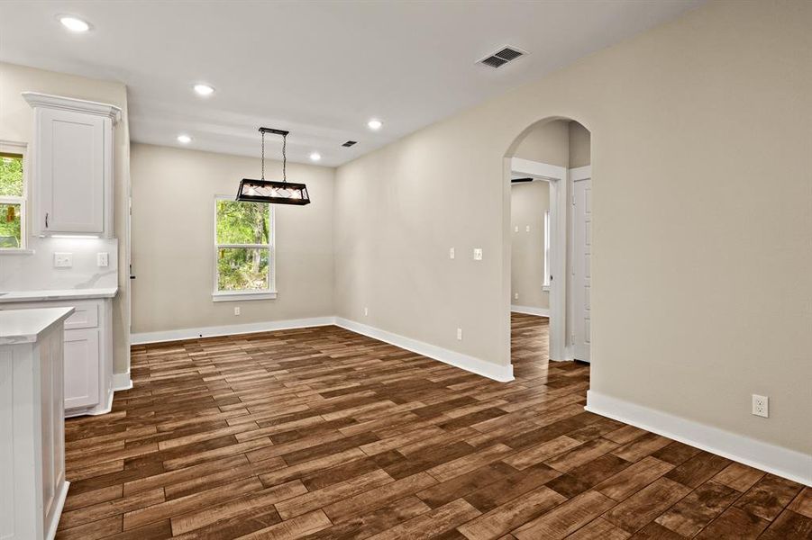 Spacious, unfurnished interior of a new home in , Pittsburg (Image 22). Spacious, unfurnished interior of a new home in , Pittsburg (Image 22).