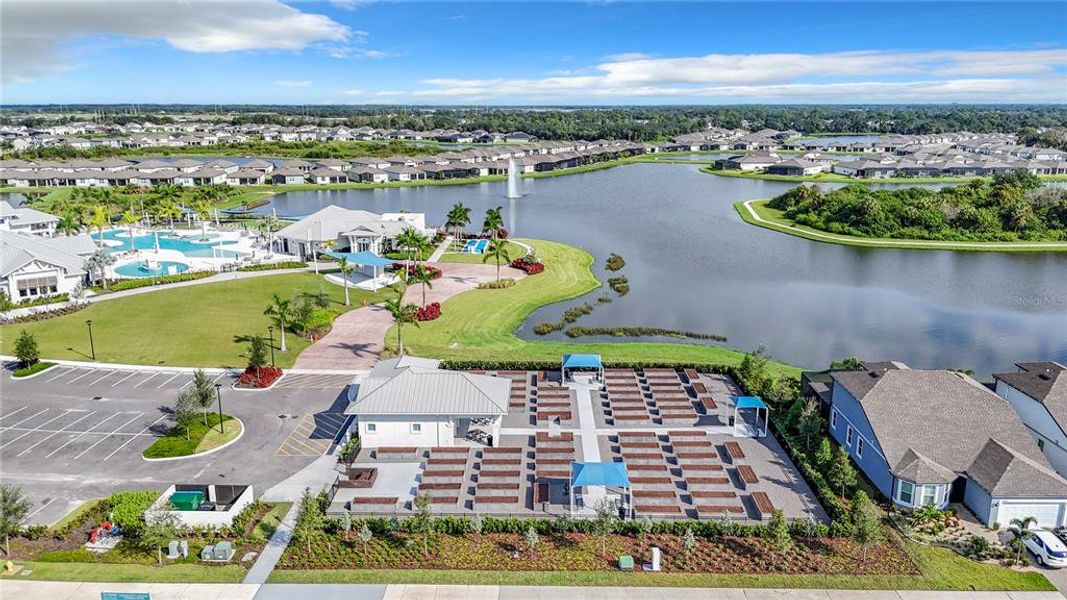 Image 33 of a home in Del Webb BayView.