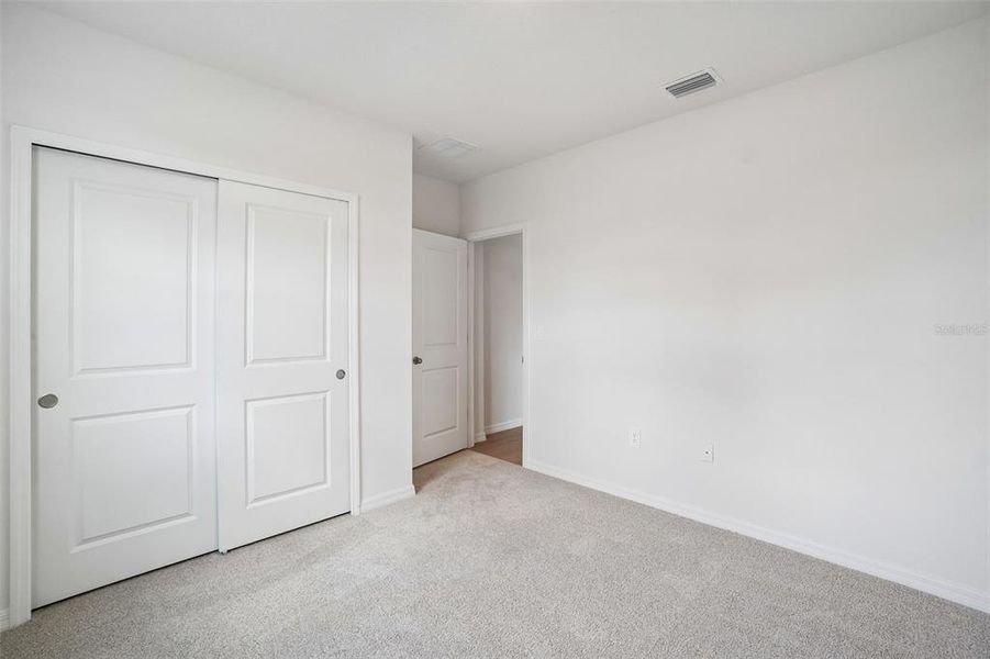 Spacious, unfurnished interior of a new home in Pine Ridge Meadows, Hudson (Image 27).