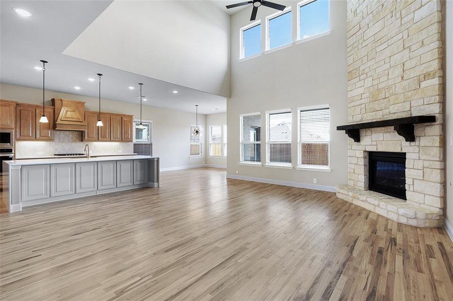 Spacious, unfurnished interior of a new home in Estates at Baker Park, Sherman (Image 28).