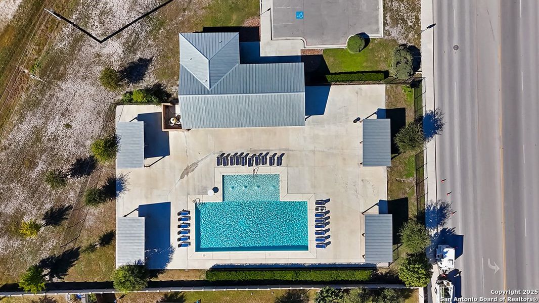 Community amenities in Hunters Ranch, San Antonio (Image 41).