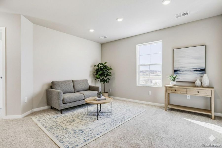 UPPER LEVEL LOFT - STAGED