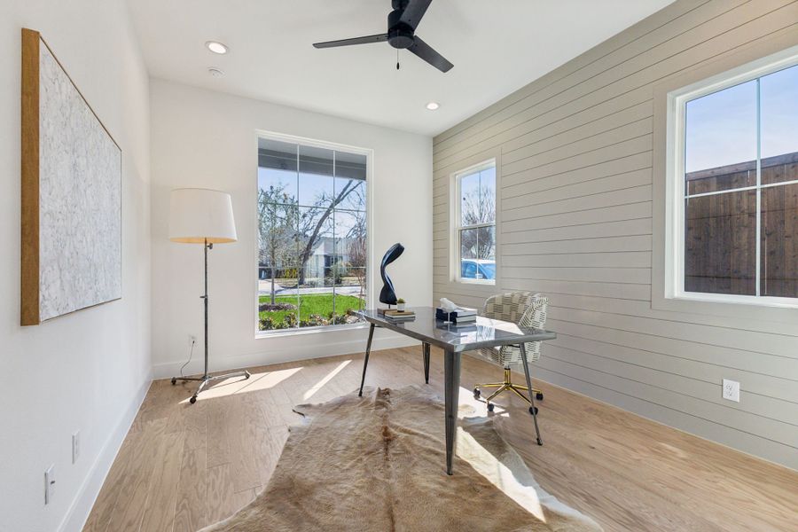 Furnished interior view inside a new home in , Dallas (Image 18).
