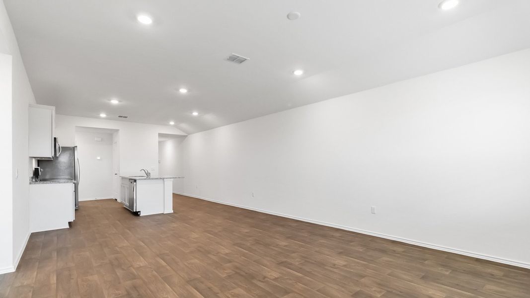 Representative unfurnished interior of a home built from the The Juniper by D.R. Horton in Palomino, Manor (Image 13).