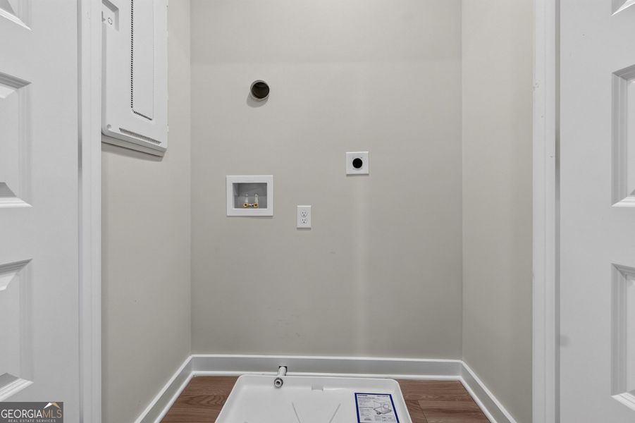 Spacious, unfurnished interior of a new home in The Cottages at East Lanier, Fayetteville (Image 14).