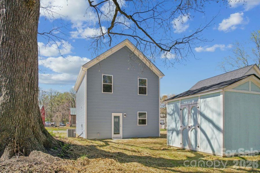 Exterior details and patio area of a home in , Bessemer City (Image 3).