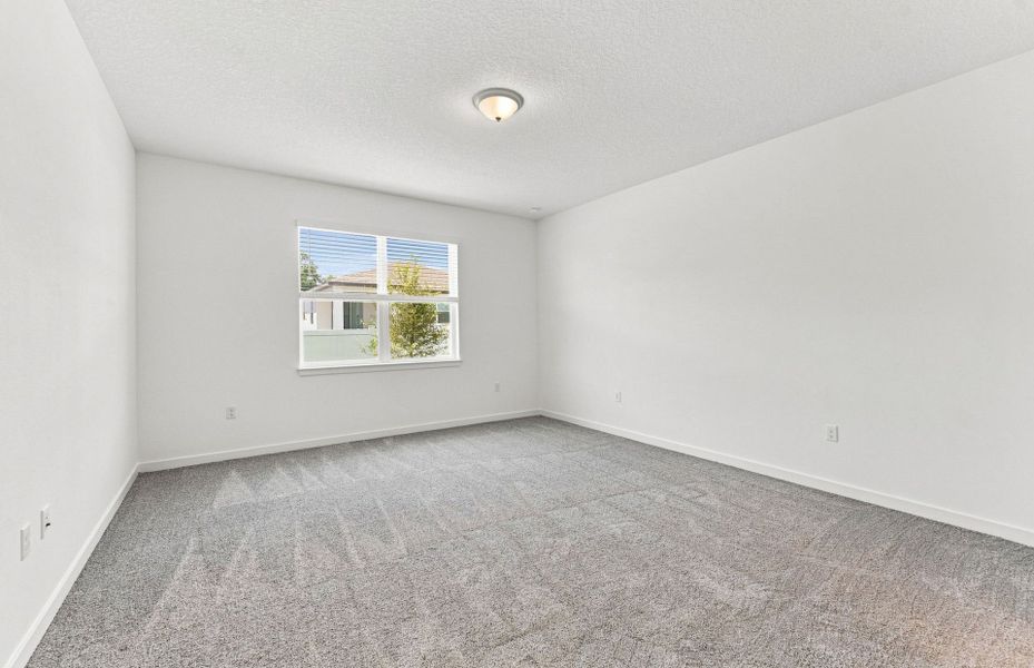 Spacious, unfurnished interior of a new home in Marion Ranch, Ocala (Image 17).