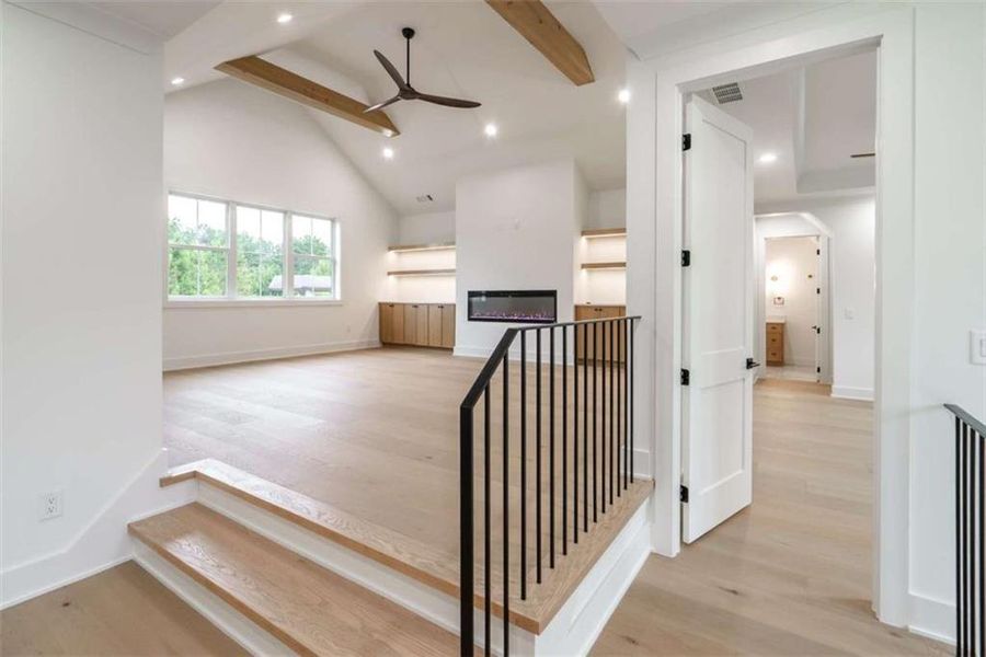 Spacious, unfurnished interior of a new home in , Monroe (Image 60).