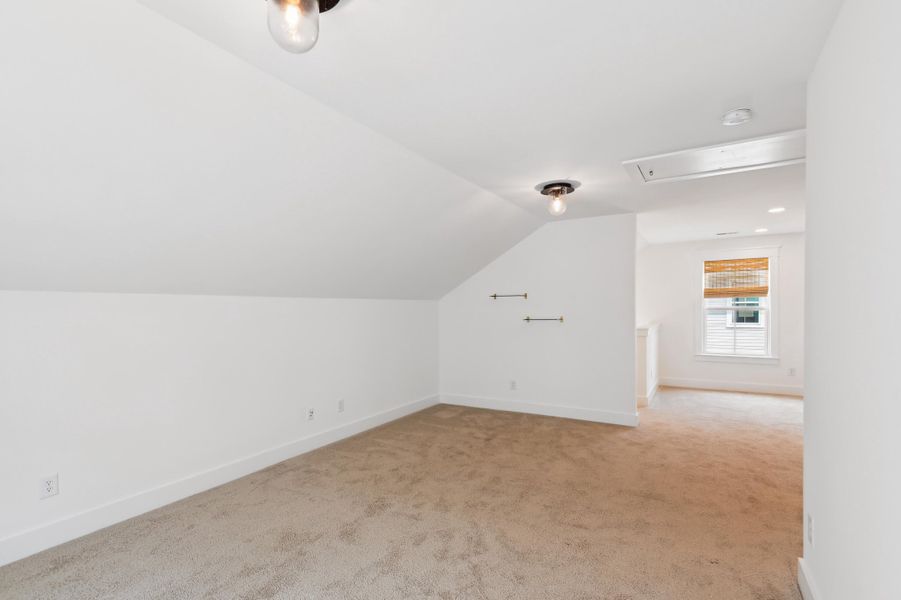 Spacious, unfurnished interior of a new home in Windsor Crossing, North Charleston (Image 29).