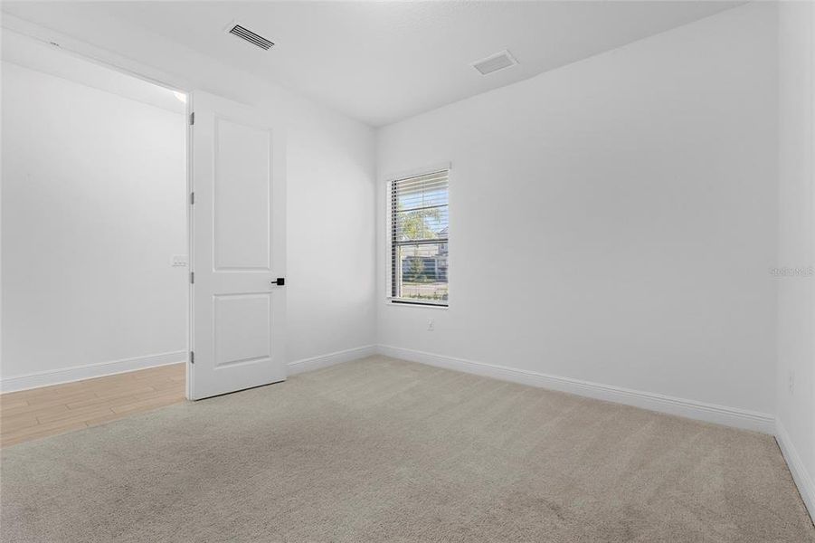 Spacious, unfurnished interior of a new home in , Sarasota (Image 52).