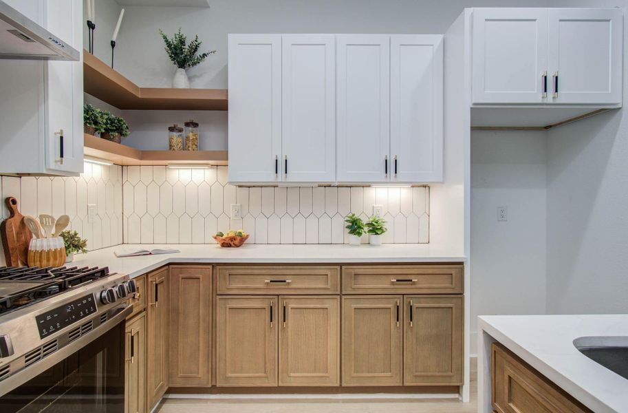 Furnished interior view inside a new home in , Huntsville (Image 9).
