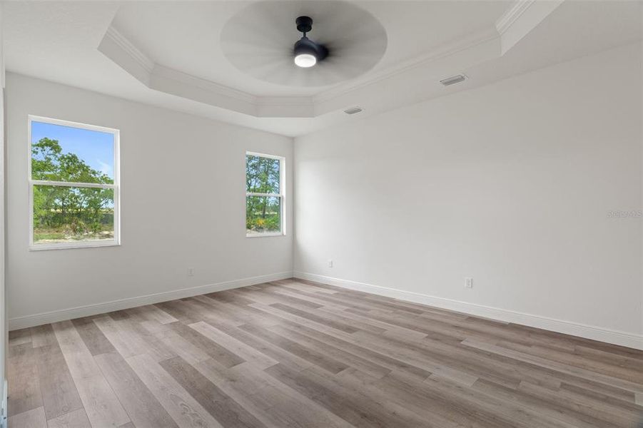 Spacious, unfurnished interior of a new home in , Weeki Wachee (Image 26).