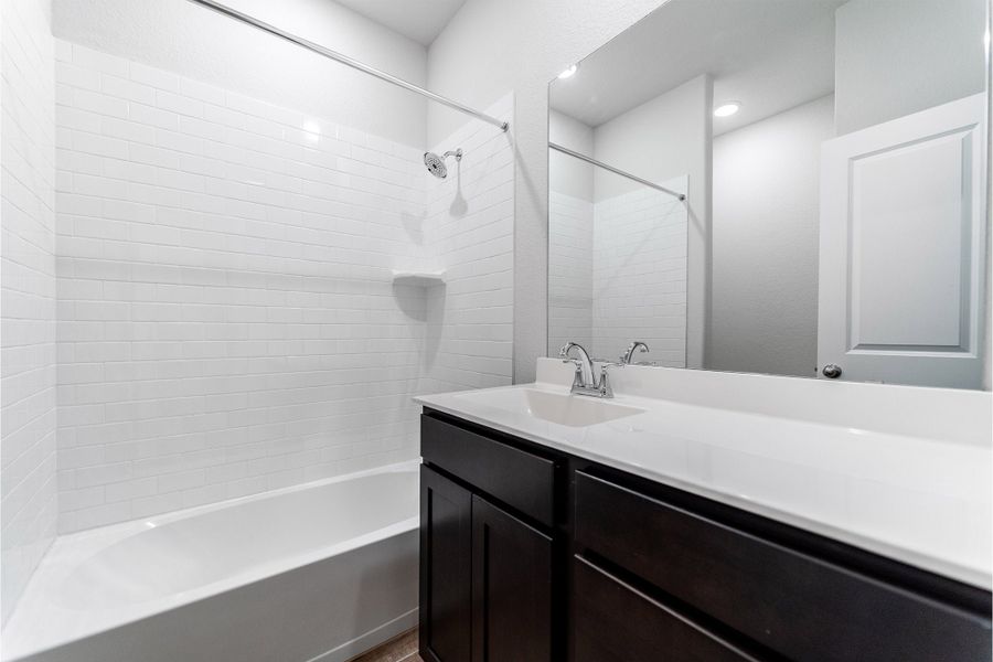 Furnished interior view inside a new home in Canterra Creek, Rosharon (Image 8).