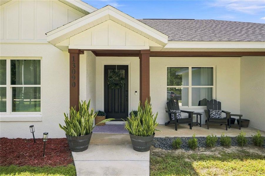 Exterior details and patio area of a home in , Ocala (Image 4). Exterior details and patio area of a home in , Ocala (Image 4).
