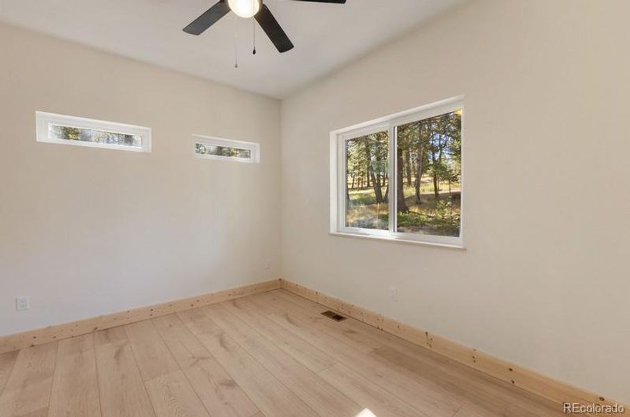 Spacious, unfurnished interior of a new home in , Florissant (Image 18).