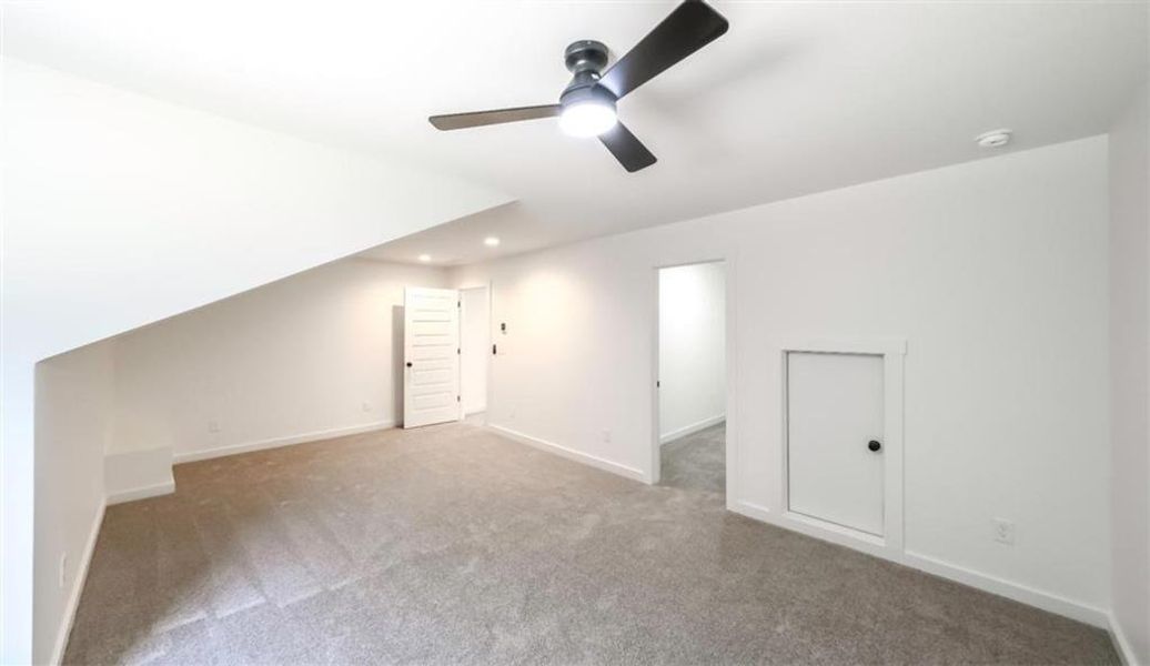 Spacious, unfurnished interior of a new home in , Bremen (Image 39).