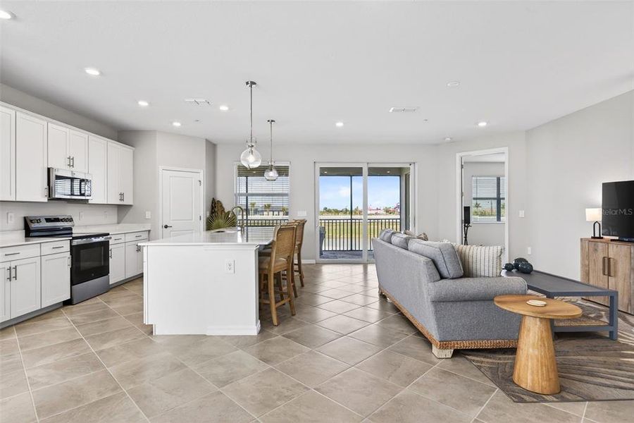 Furnished interior view inside a new home in , Venice (Image 33).