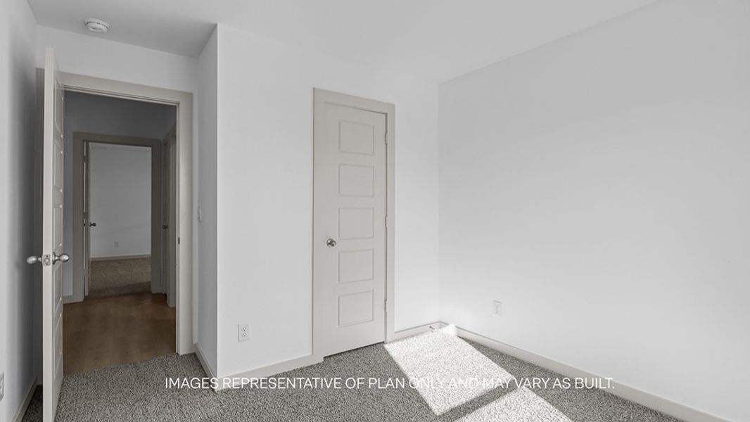 Spacious, unfurnished interior of a new home in Overlook West, Wolfforth (Image 12).