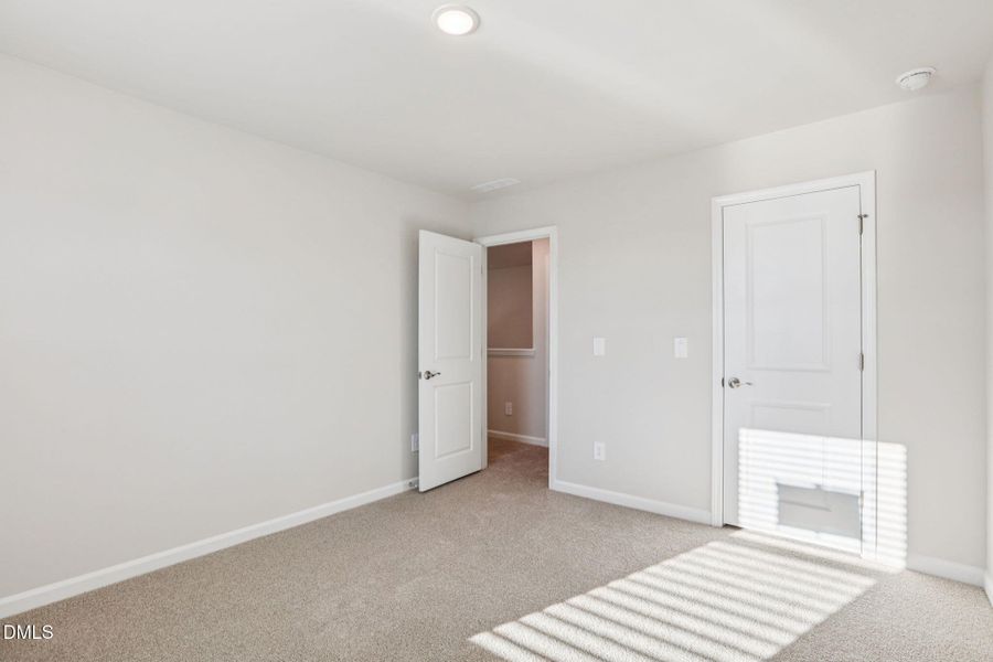 32-web-or-mls-Raleigh - Oak Manor - 145